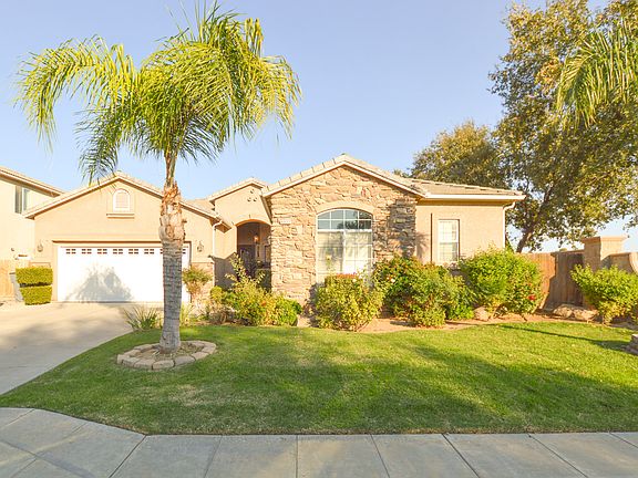 2nd image of 8022 N Paula Ave