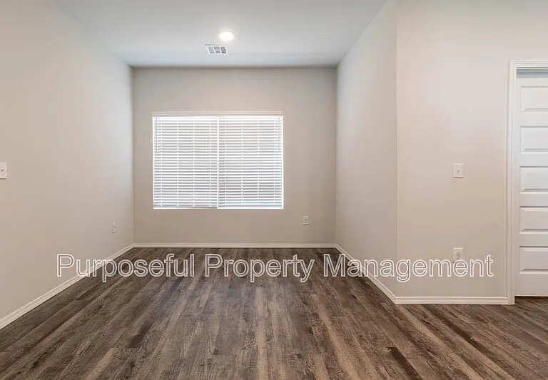 3793 Louthea Ln — Photo 12