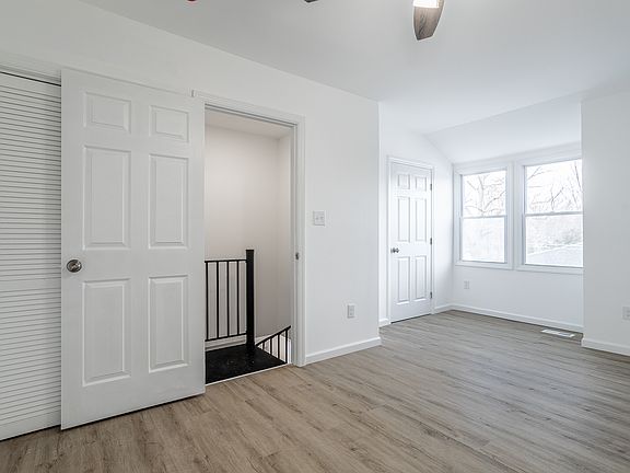 5th image of 115 Hanover St APT 3