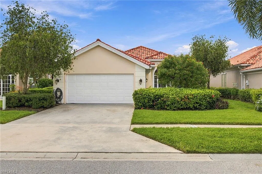 3 bed, 2.0 bath, 2181 sqft, $3,995 — Photo 1