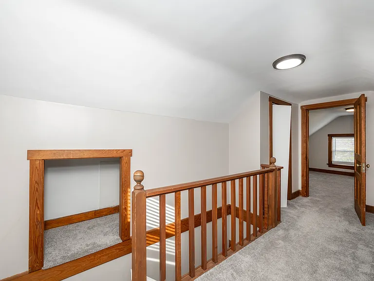 2737 Arbor Ave — Photo 32