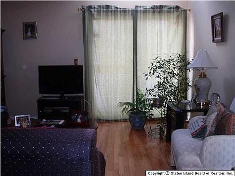 3rd image of 93 Major Ave