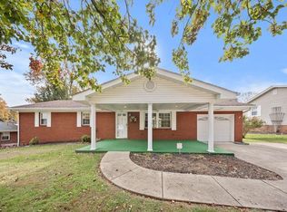 1075 Belhaven Dr, Russell, KY 41169