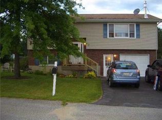 10 Manning Pl, Lewiston, ME 04240