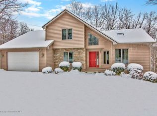 118 Butternut Ln, Greentown, PA 18426