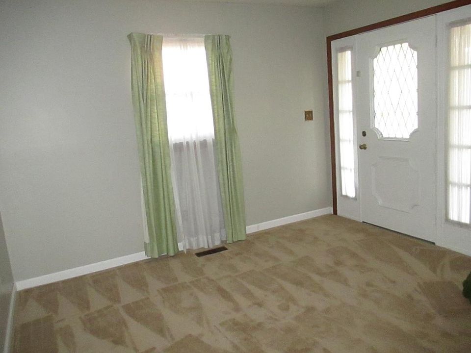 1st image of 721 E 20th St