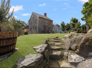 16 Tanyard Ln, Glocester, RI 02814