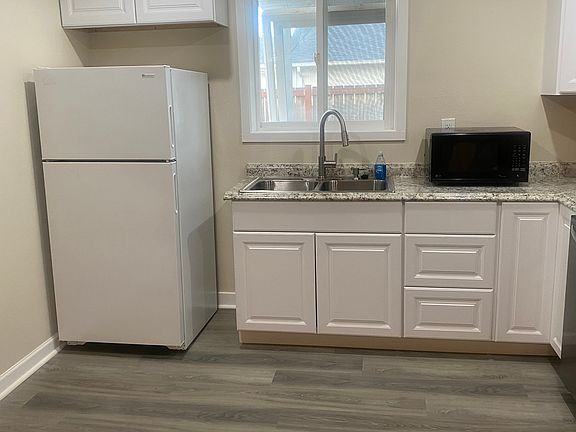 3rd image of 4507 225th St E