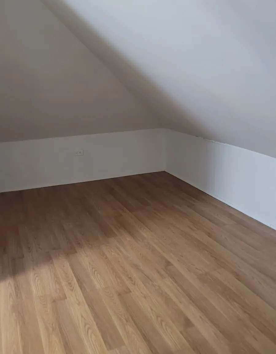 3 bed, 1000 sqft, $1,600 — Photo 2