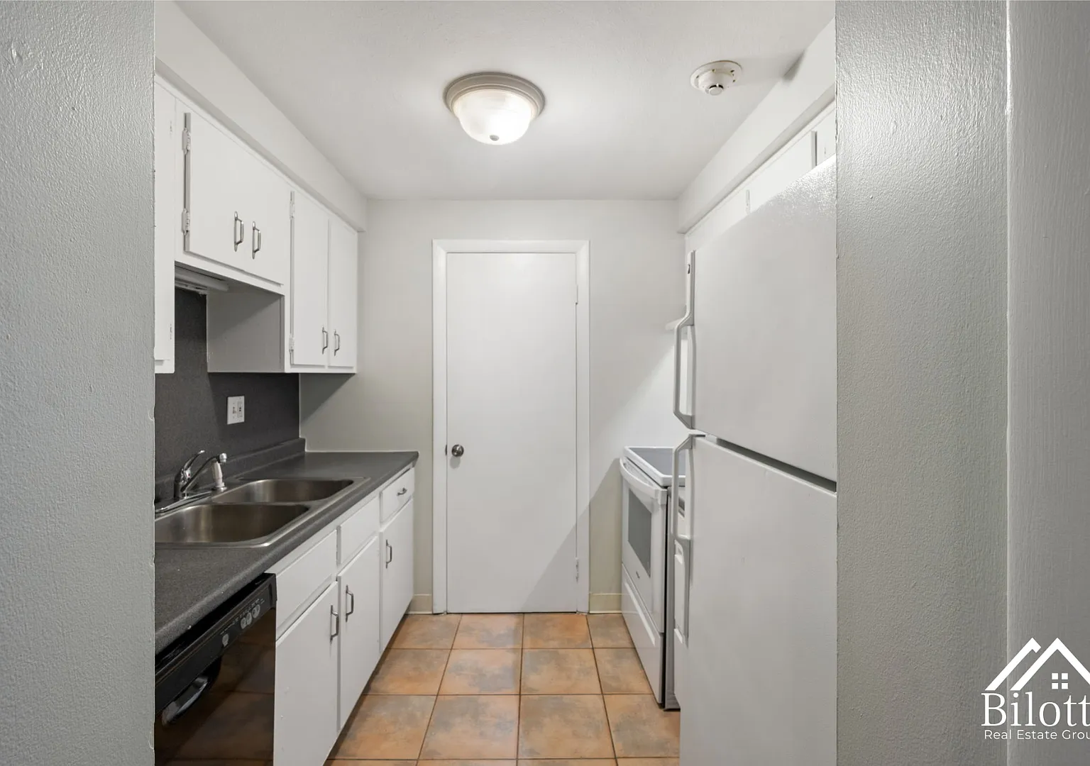 Hillside Terrace Apartments — Photo 2