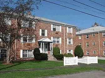 Brookside Apartments — Photo 2
