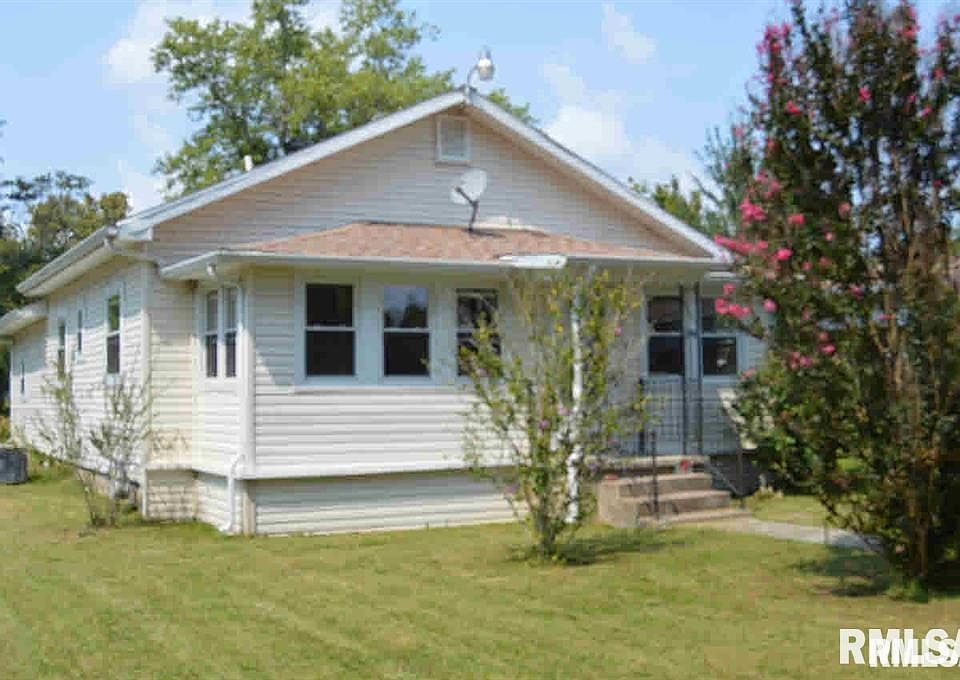 805 Vaux St, Zeigler, IL 62999 Zillow