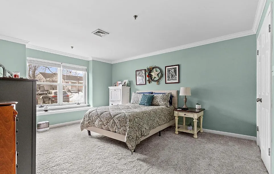 2 bed, 1104 sqft, $1,300 — Photo 1