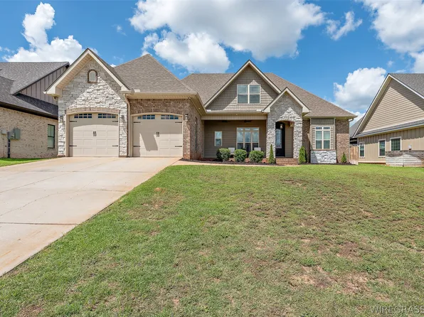 206 Central Park Cir, Enterprise, AL 36330