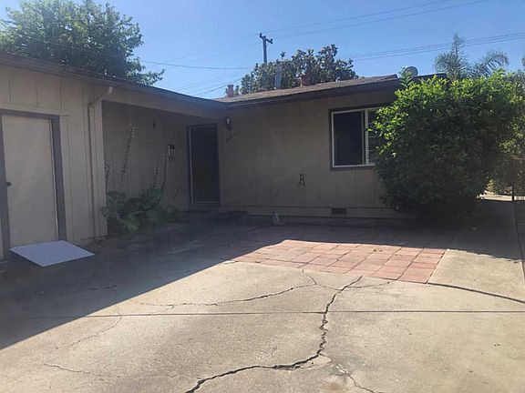 3rd image of 3293 Aramis Dr