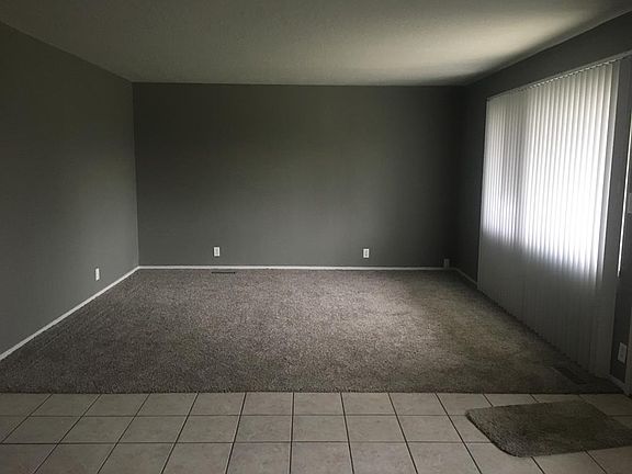 3rd image of 699 Fair Park Ave
