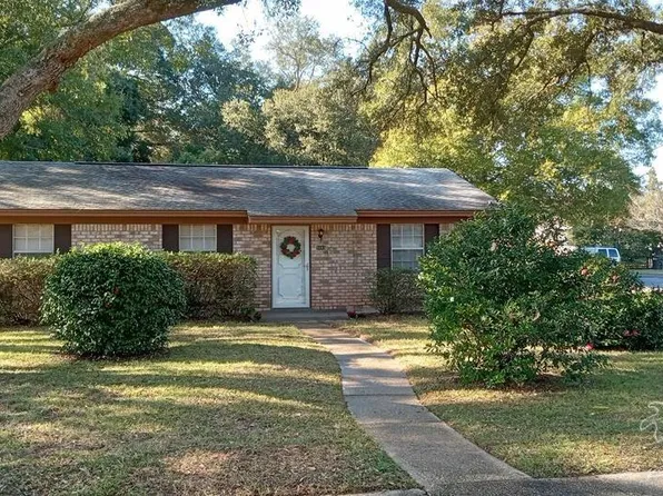 5685 Vestavia Ln, Pensacola, FL 32526