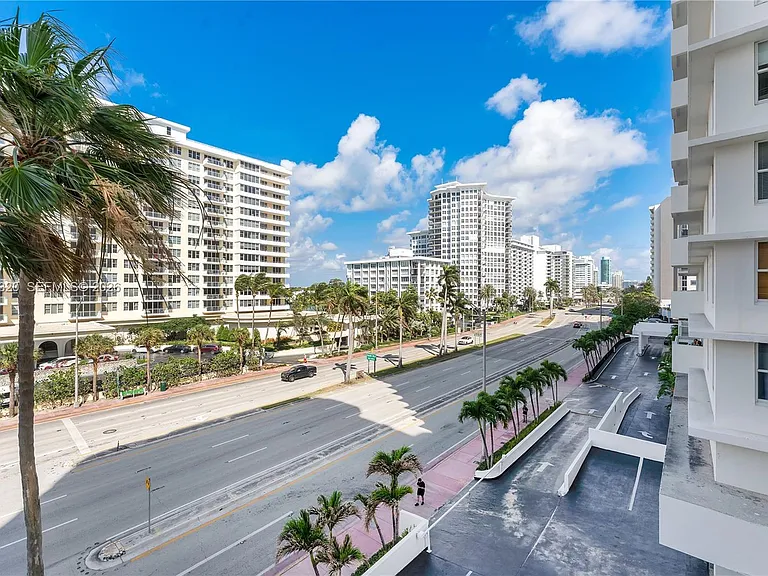 5555 Collins Ave #5B — Photo 22