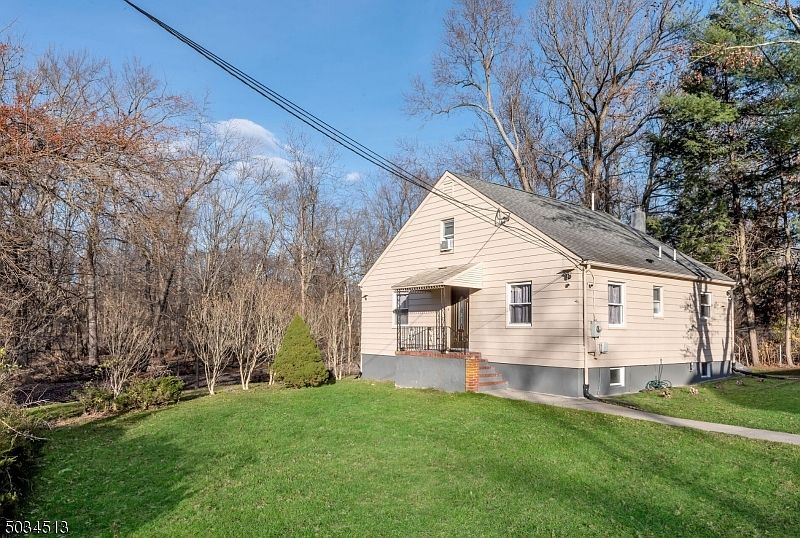 1st image of 12 Clifton Pl