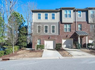 3215 Kempthorne Rd, Cary, NC 27519