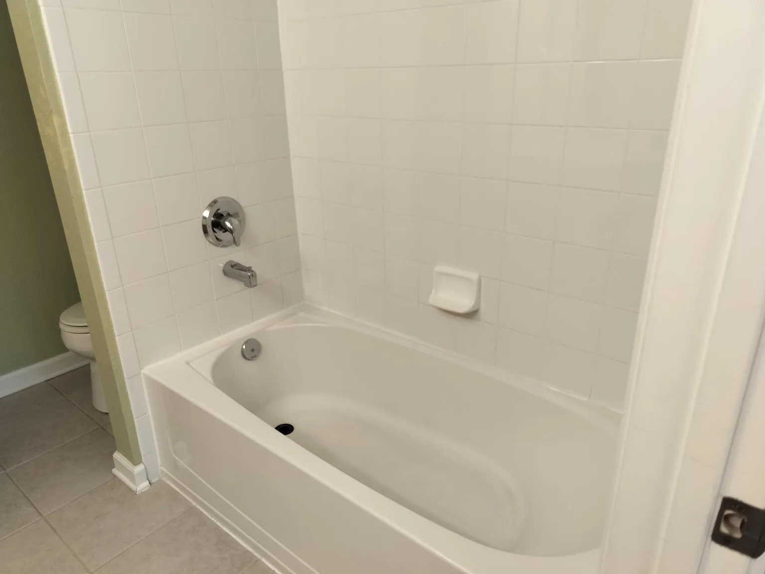 2 bed, 2.5 bath, 1332 sqft, $1,800 — Photo 4