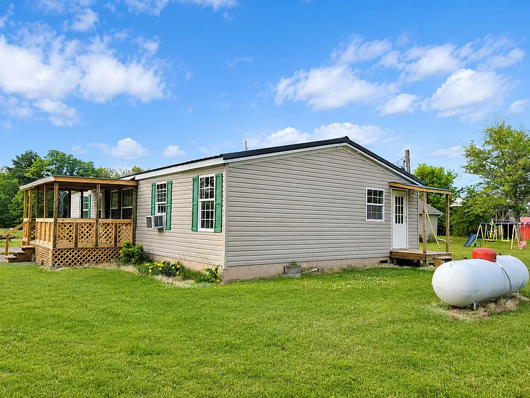 1316 Hopkins Rd — Photo 6