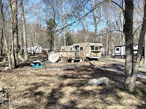 3rd image of 130 Birchy Brook Dr