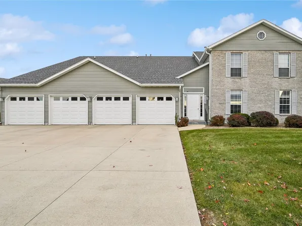 6305 Greenbriar Ln SW Unit B, Cedar Rapids, IA 52404
