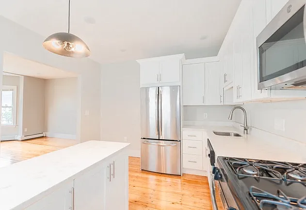 394 Centre St #3 — Photo 16