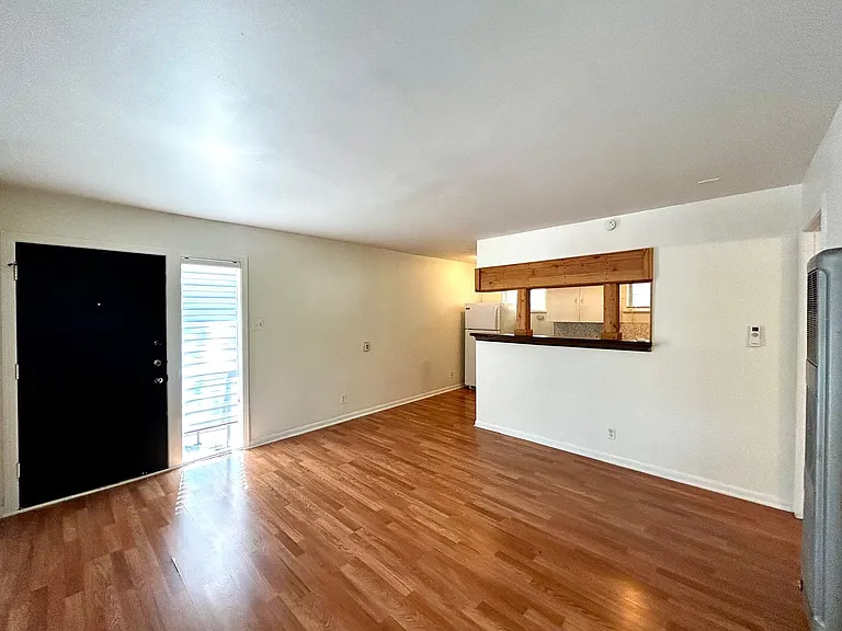 3304 Tom Green St #B — Photo 6