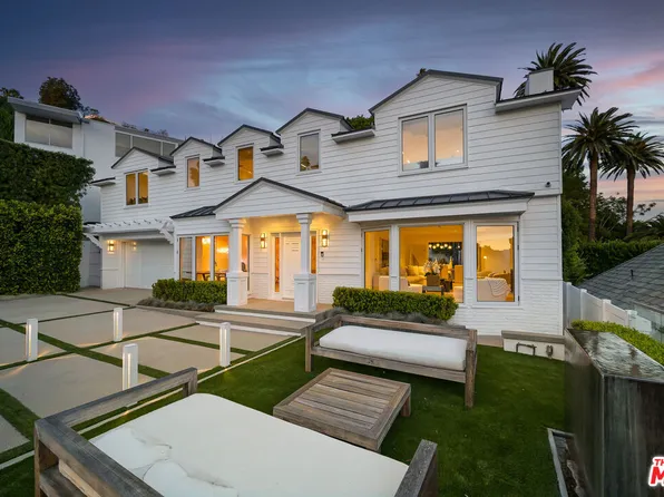 1330 Londonderry Pl, Los Angeles, CA 90069