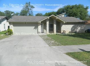 11315 El Sendero Dr, San Antonio, TX 78233