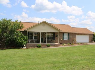 521 Golden Harvest Cir, Seymour, TN 37865