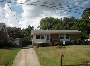 2208 Lynette Dr, Greensboro, NC 27403