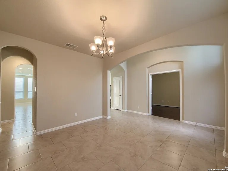 714 Raceland Rd — Photo 5