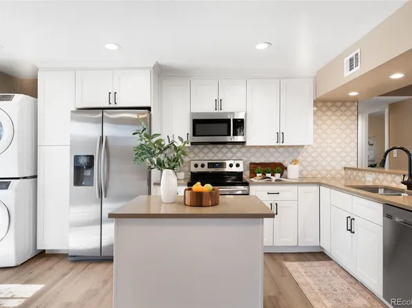 1030 Stuart Street, Denver, CO 80204