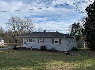 7207 Dupree Dr, Summerfield, NC 27358