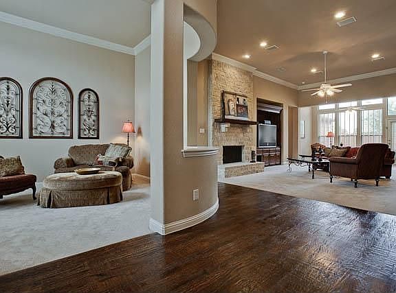 4th image of 2309 All Saints Ln