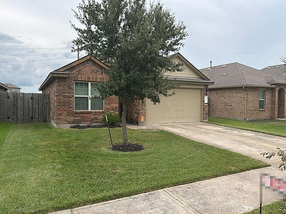 3rd image of 715 Harvest Bluff Dr