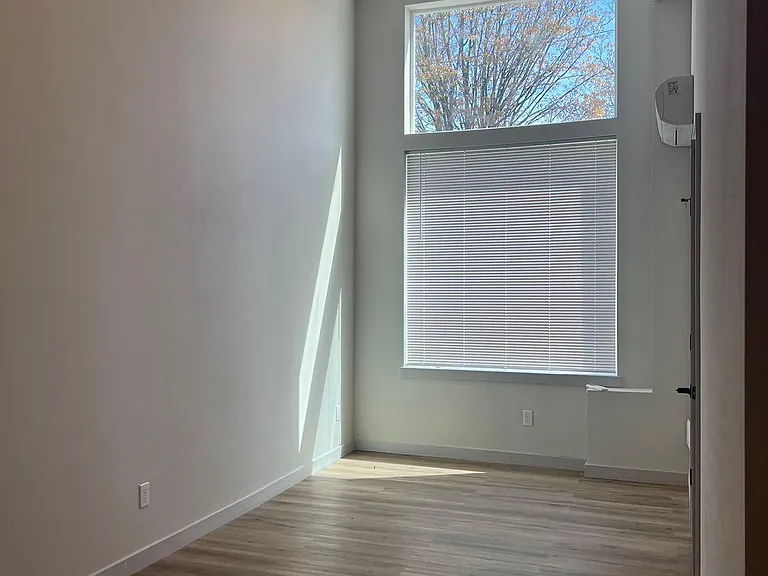 6945 Ellis Ave S #LOWER — Photo 1