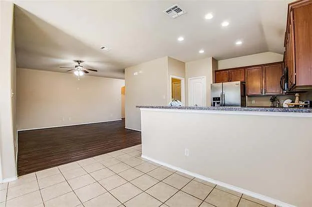 136 Meadow Crest Dr — Photo 25