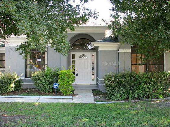 3rd image of 2762 Smithfield Dr