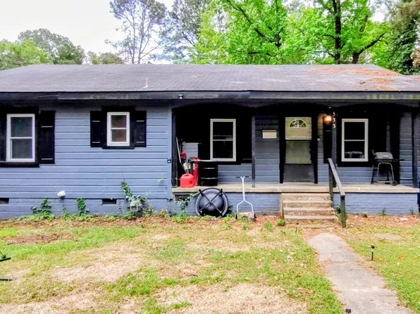 533 Crestwood Rd, Camden, AR 71701