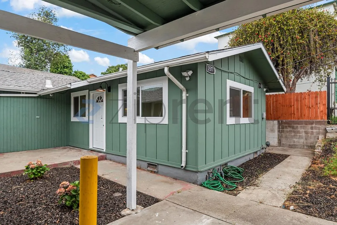 2 bed, $2,900 — Photo 4