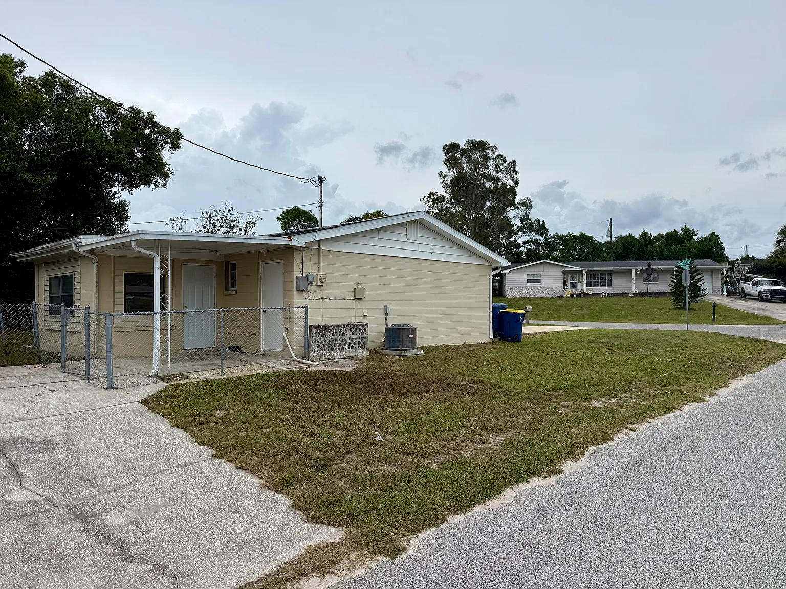 2 bed, 1200 sqft, $1,600 — Photo 4