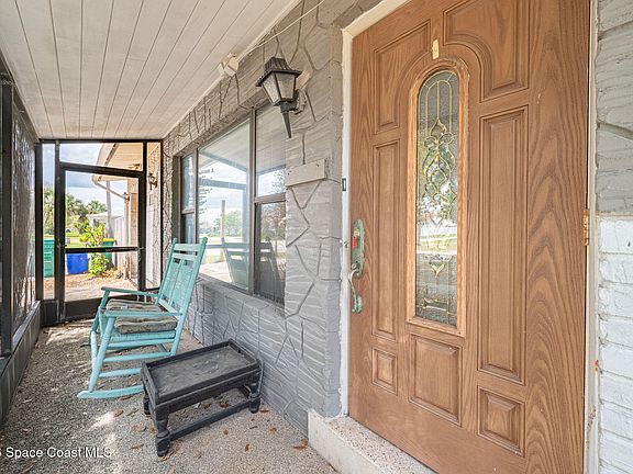 3rd image of 398 Wilson Ave