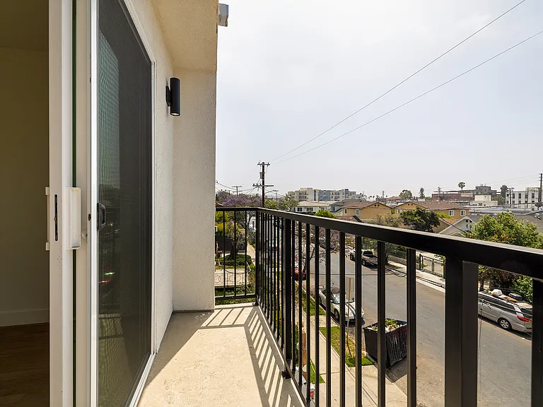 5351 Virginia Ave — Photo 18