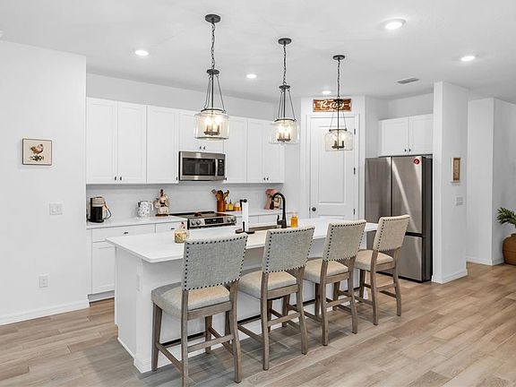 3rd image of 1450 ARBOR HILL DRIVE