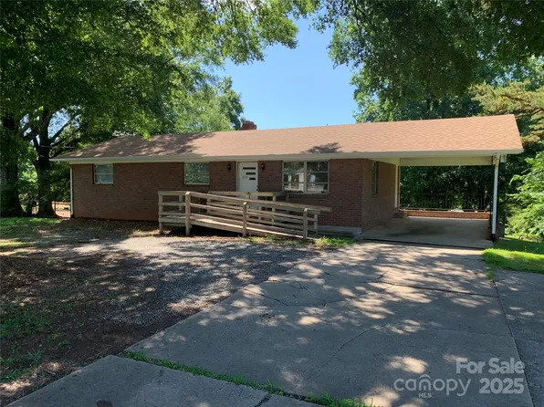 3484 S High Way #127, Hickory, NC 28602