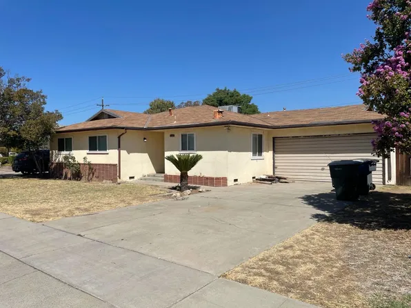 2343 E Saginaw Way, Fresno, CA 93726